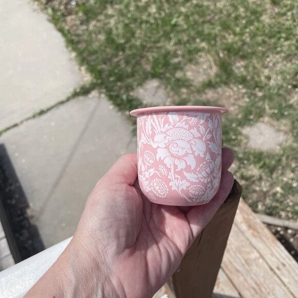 Once Upon a Book Club Bridgerton When He Was Wicked Pink Floral Tea Strainer - Picture 6 of 6